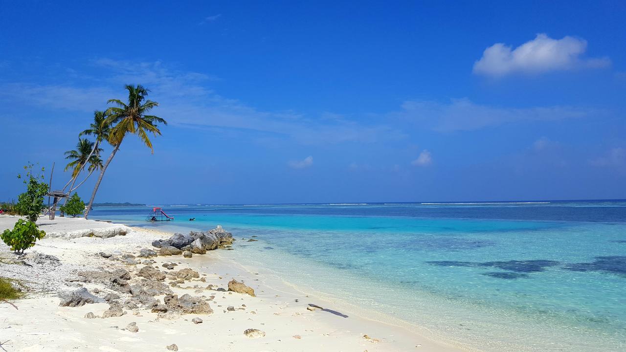 Ocean Vibes Guesthouse Huraa Exterior photo